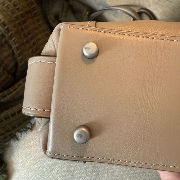 Coach Edie Shoulder Bag 31 with Tea Rose Tooling - Picture 14 of 16